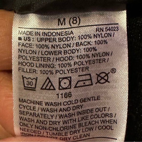 🌴 Old Navy Kids Fleece Lined Quilted Vest Hoody Black Pockets Sz 8 EUC - Picture 4 of 6